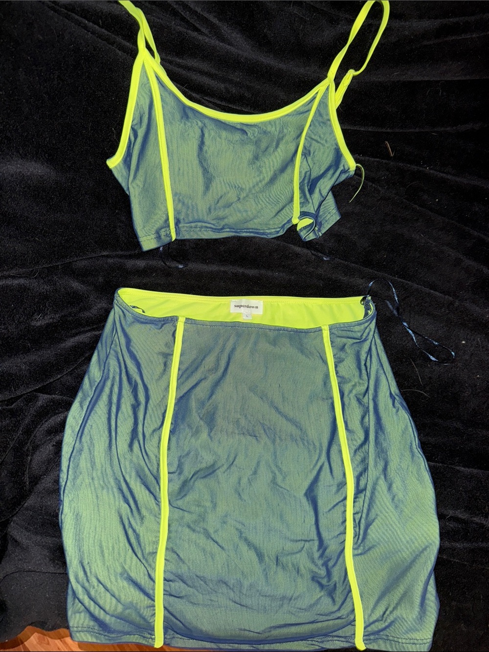 Superdown matching skirt set